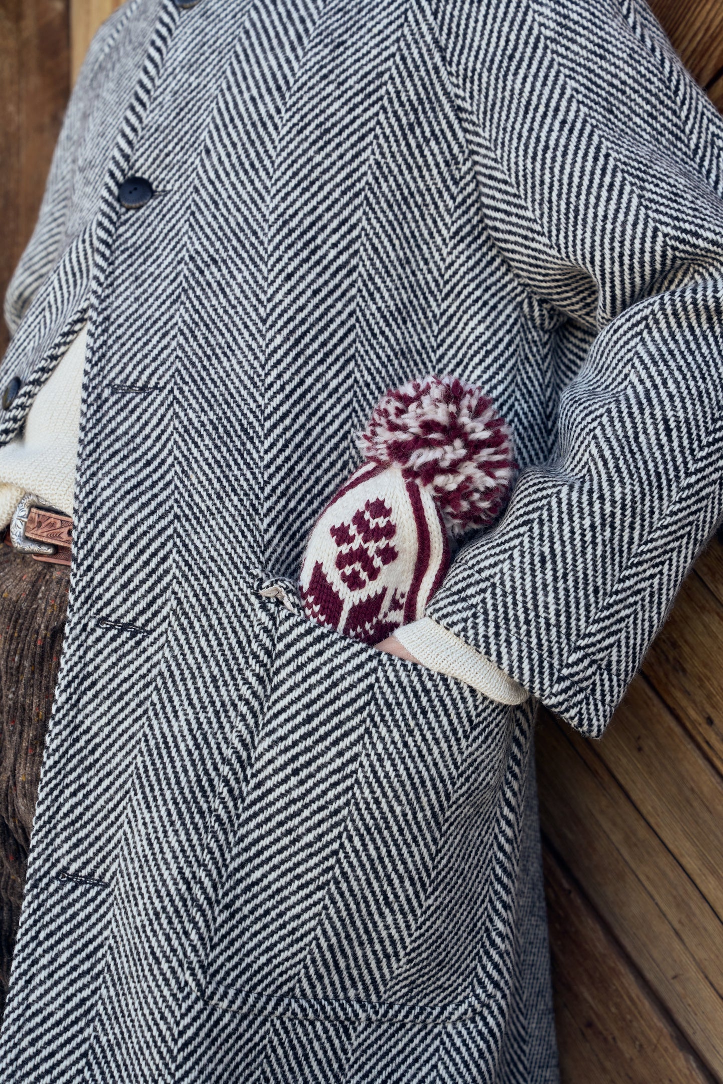 Raglan Wool Overcoat - Black/Cream Herringbone Tweed