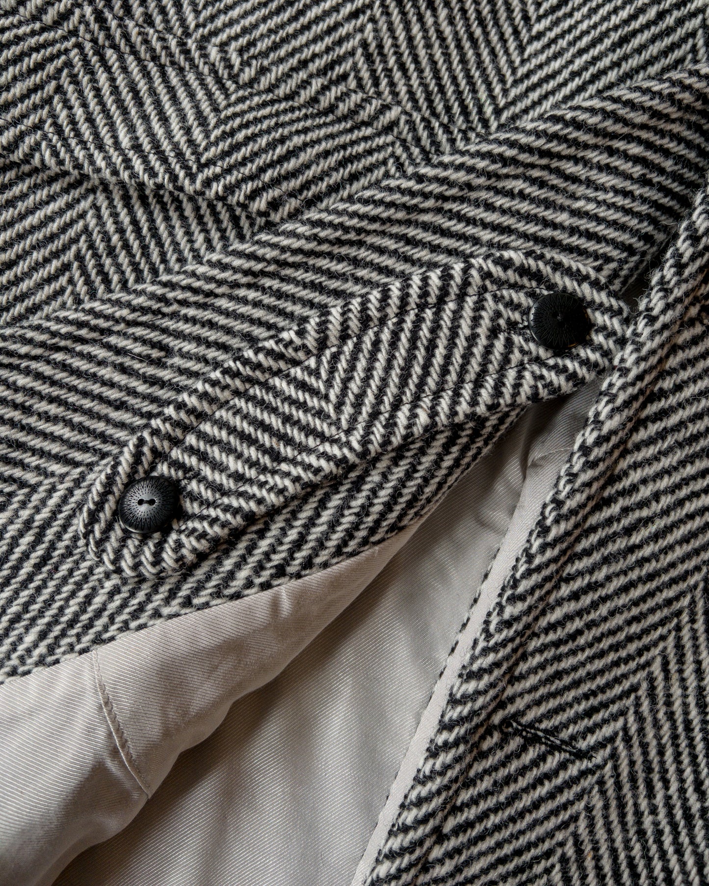Raglan Wool Overcoat - Black/Cream Herringbone Tweed